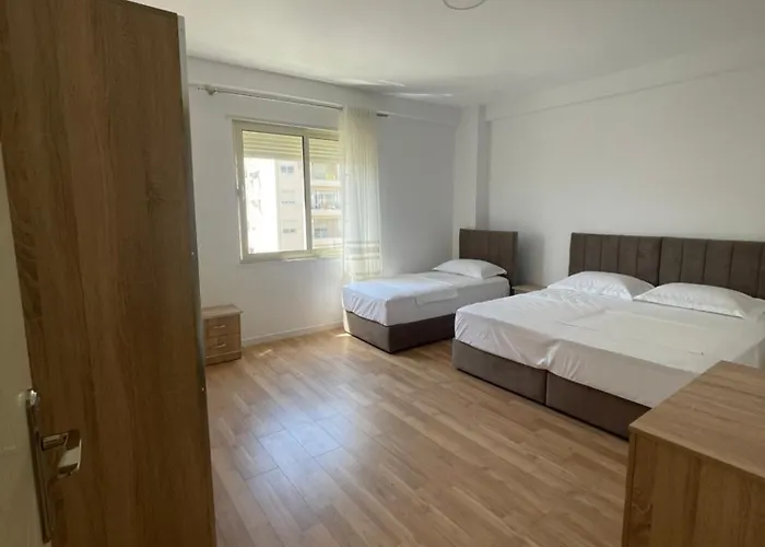 Apartament Roy Iv *
