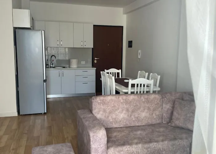 Apartament Roy Iv *